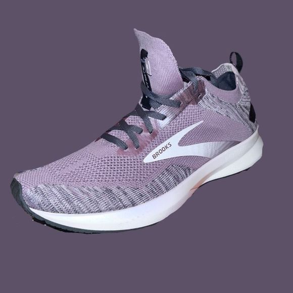 Brooks Women's Levitate 4 Blackened Pearl/Metallic/Primrose Running Shoe Size 10 - Picture 1 of 8